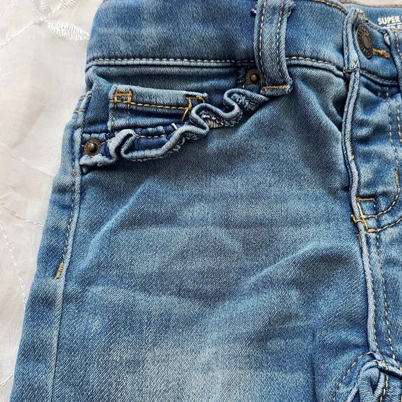 Cat & Jack Girl Denim Blue Jeans 18 Months Ruffle Detail Preppy Light Wash - Picture 5 of 8